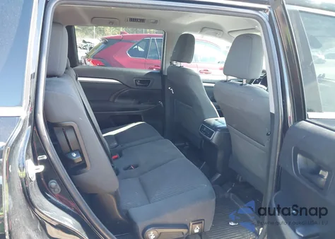 2018 Toyota Highlander Le/Le Plus z USA, uszkodzony, nr VIN 5TDBZRFH3JS871103